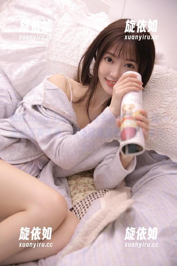 解锁Jang Joo(장주)秘书的秘密：一期一会的写真合集，完美图册展现其独特视角.txt